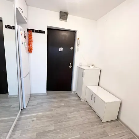 A Luxury Near Tineretului Park & Metro Apartmán *